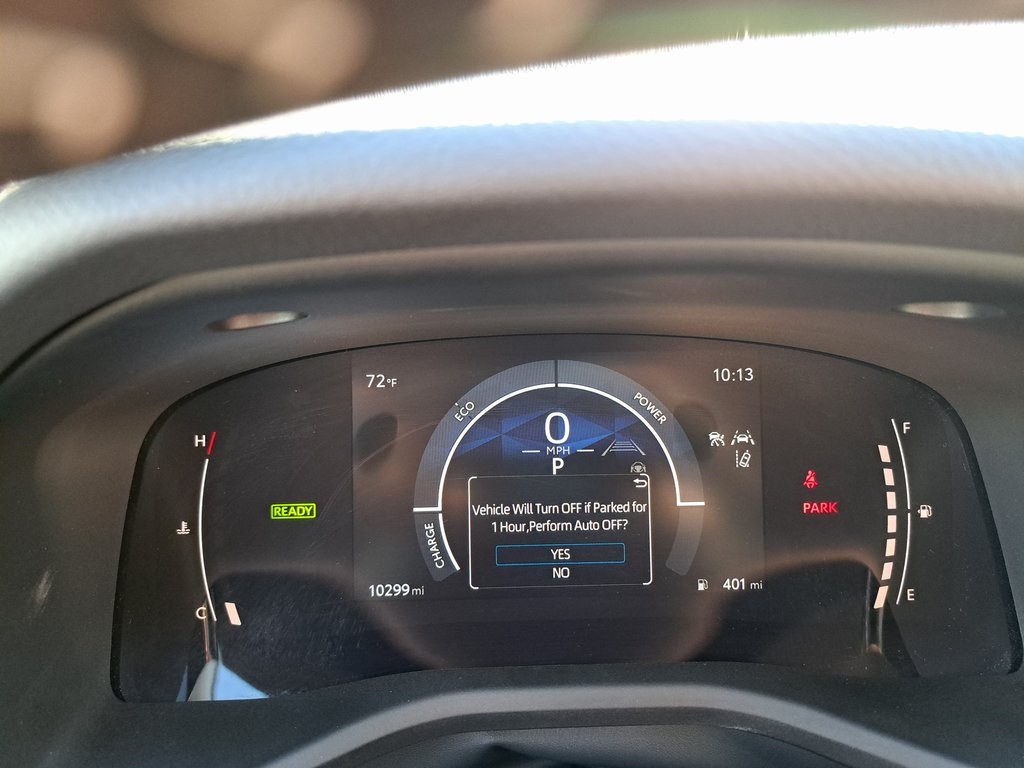 2025 Toyota Camry SE photo 14