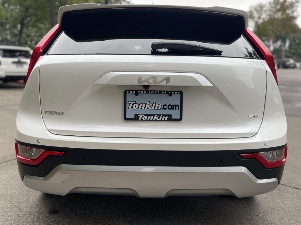 2023 Kia Niro EX photo 8