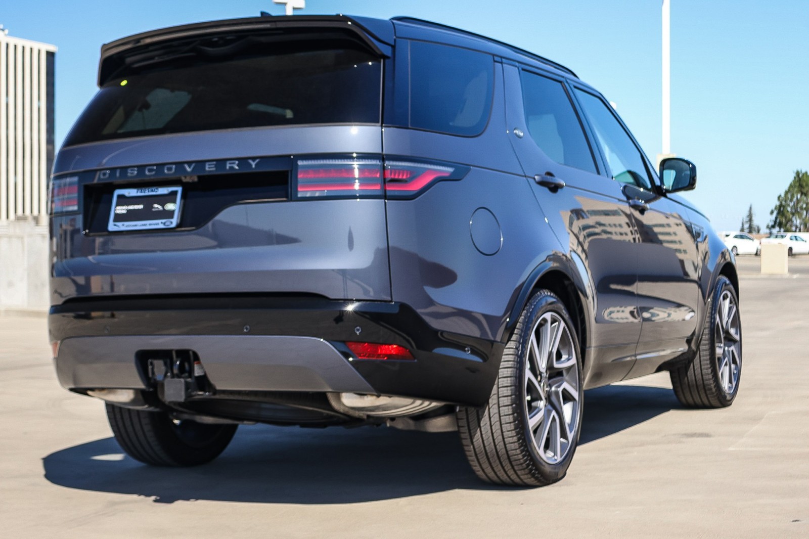 2025 Land Rover Discovery SE photo 4