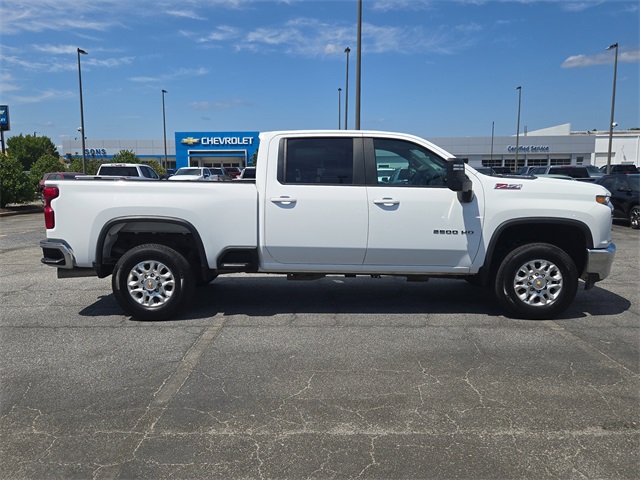 2023 Chevrolet Silverado 2500HD LT photo 8