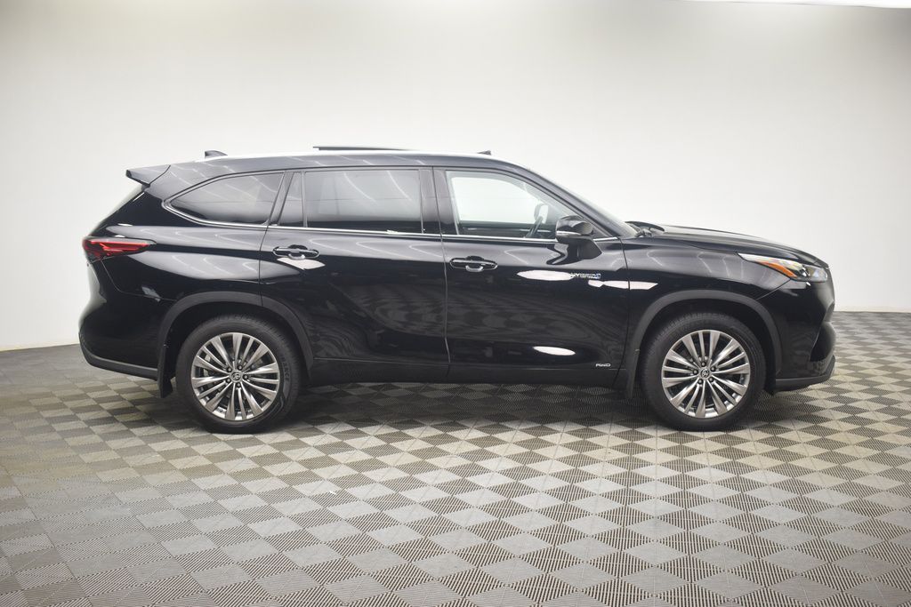 2021 Toyota Highlander Hybrid Platinum photo 10