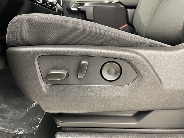 2026 Chevrolet Silverado 1500 LT photo 3