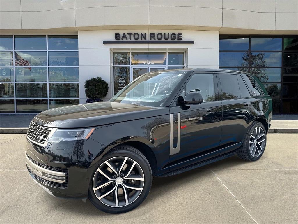 2025 Land Rover Range Rover SE's photo