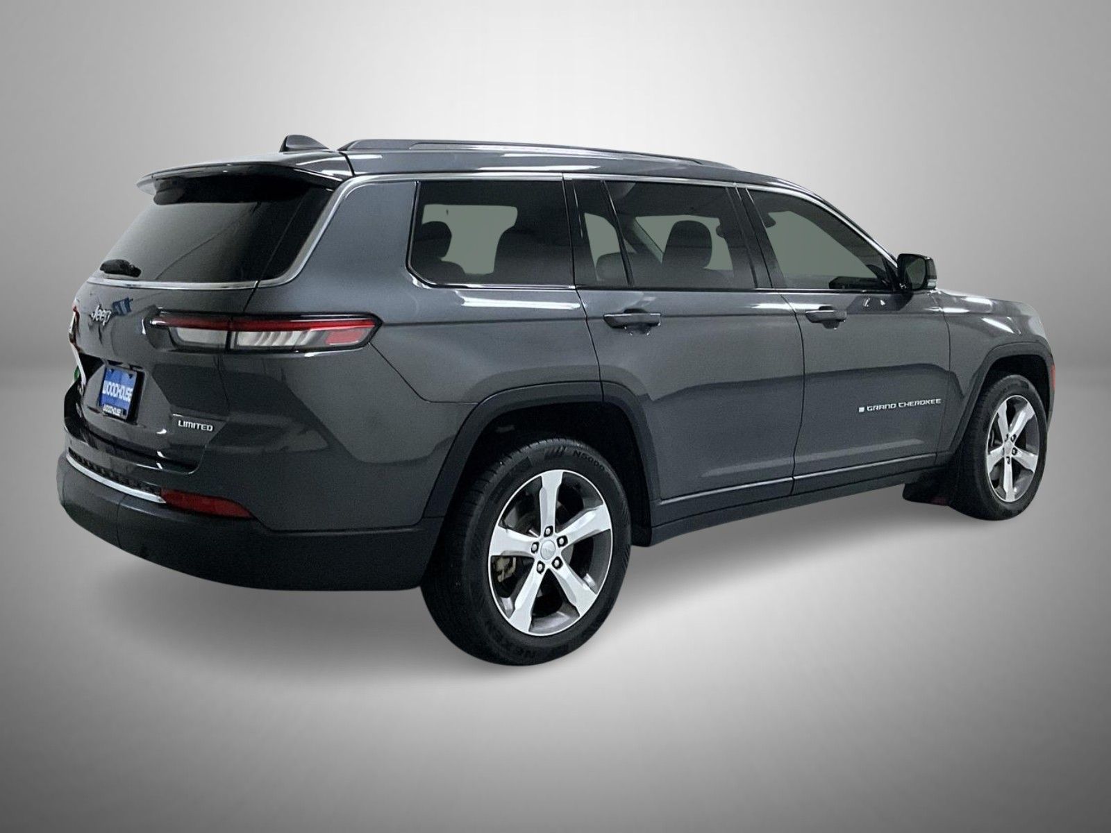 2021 Jeep Grand Cherokee Limited photo 2