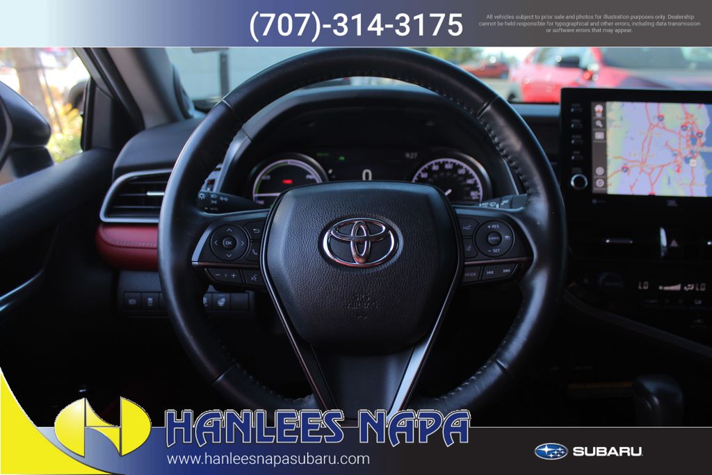 2021 Toyota Camry Hybrid XSE photo 15