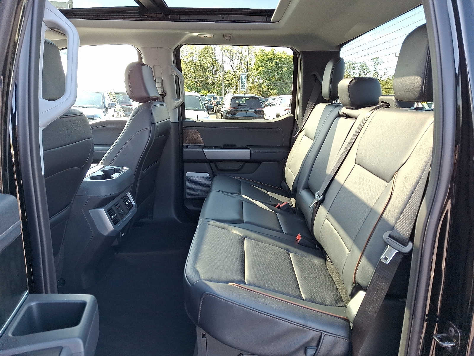 2025 Ford F-450 Lariat photo 10