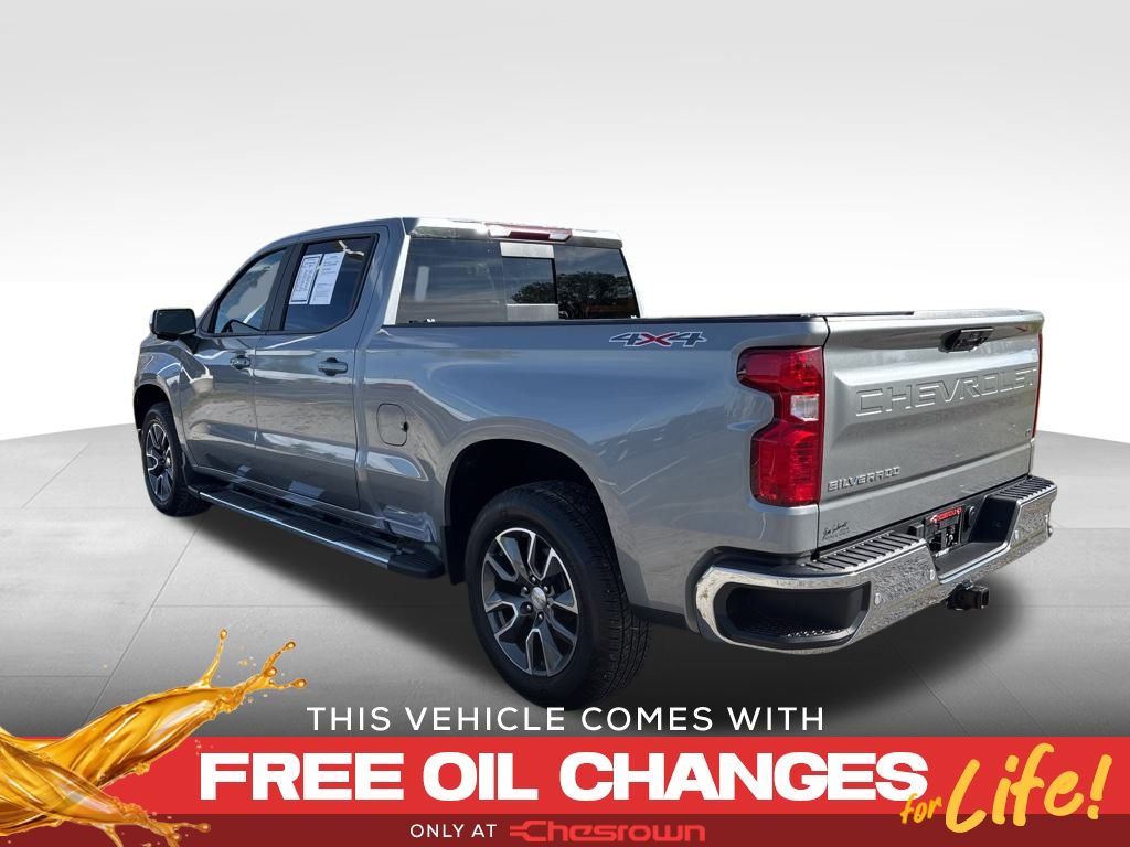 2023 Chevrolet Silverado 1500 LT photo 3
