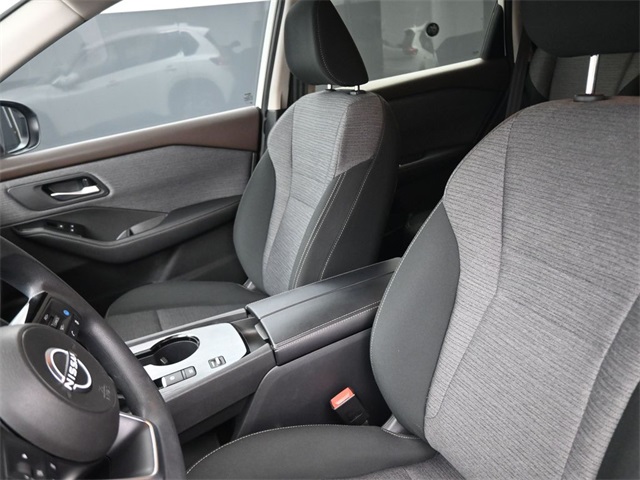 2023 Nissan Rogue SV photo 28