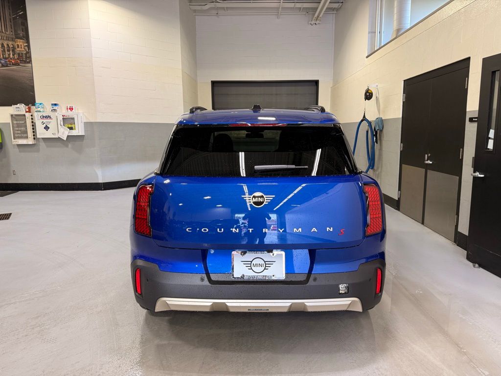 2025 Mini Countryman S ALL4 Iconic photo 4