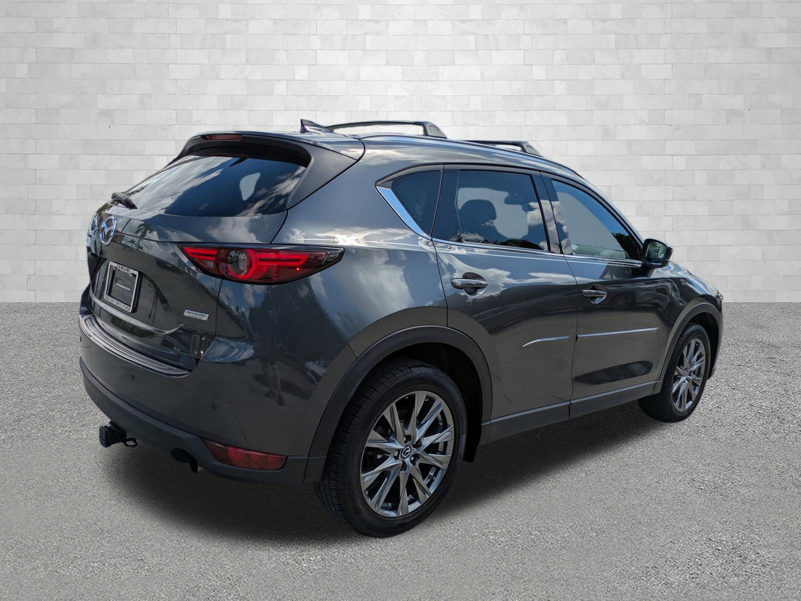2019 Mazda CX-5 Signature photo 2