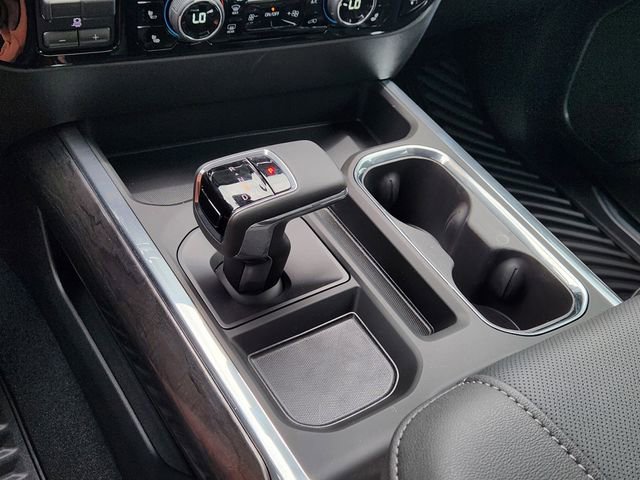 2025 Chevrolet Silverado 1500 LTZ photo 14