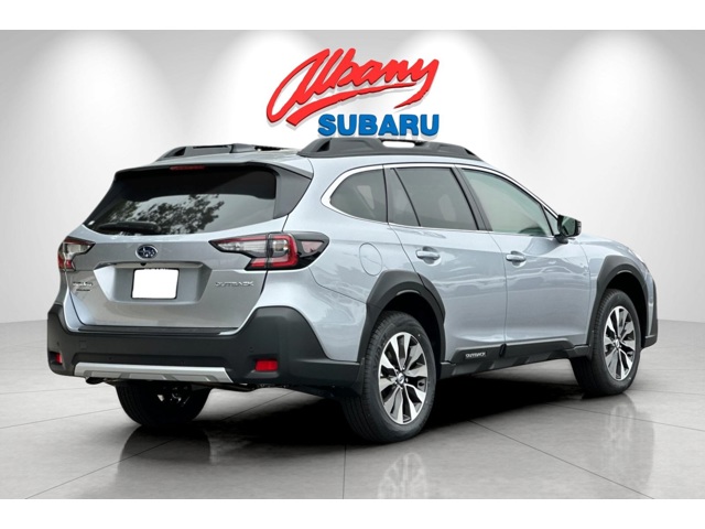 2025 Subaru Outback Limited photo 3