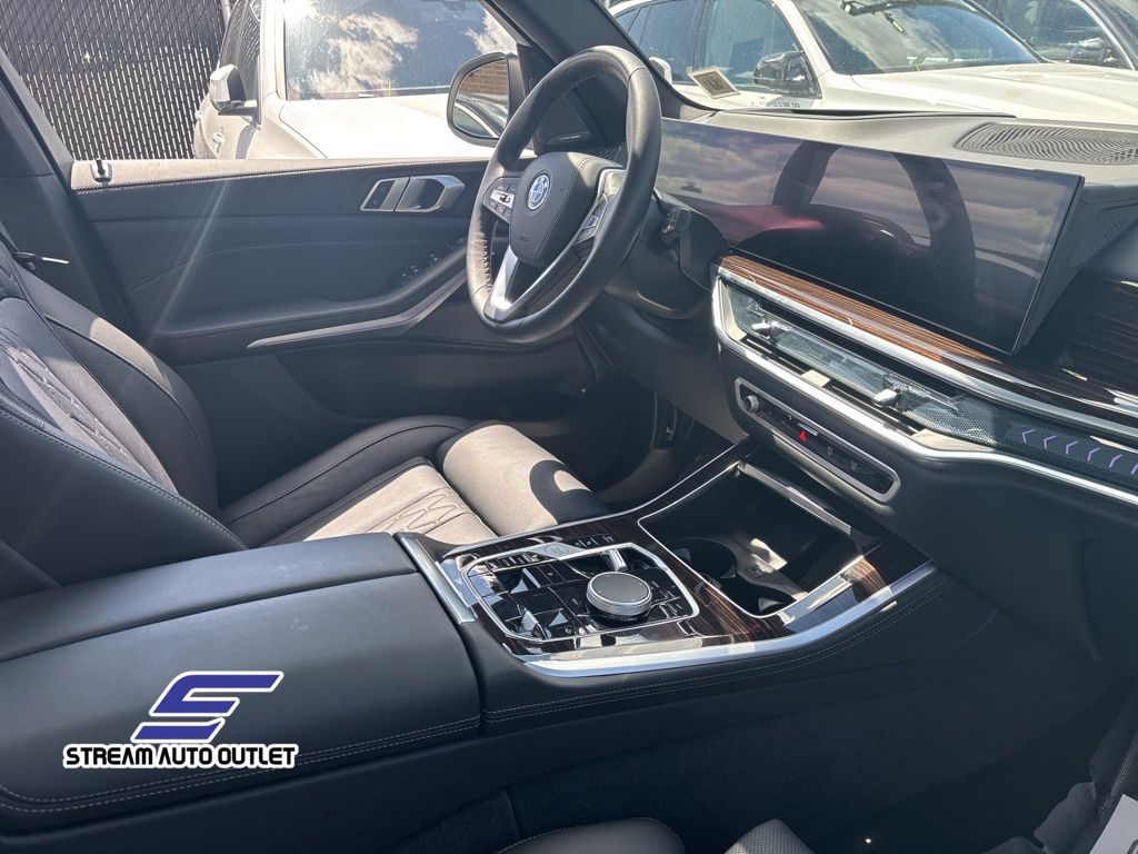 2025 Bmw X5 xDrive50e photo 8