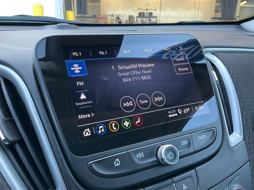 2023 Chevrolet Malibu 1LT photo 13