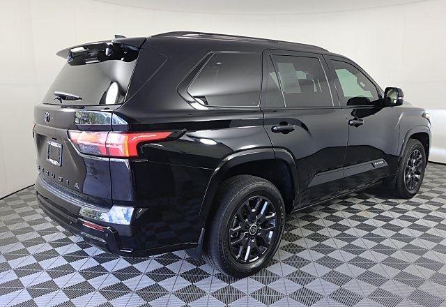 2024 Toyota Sequoia Capstone photo 4