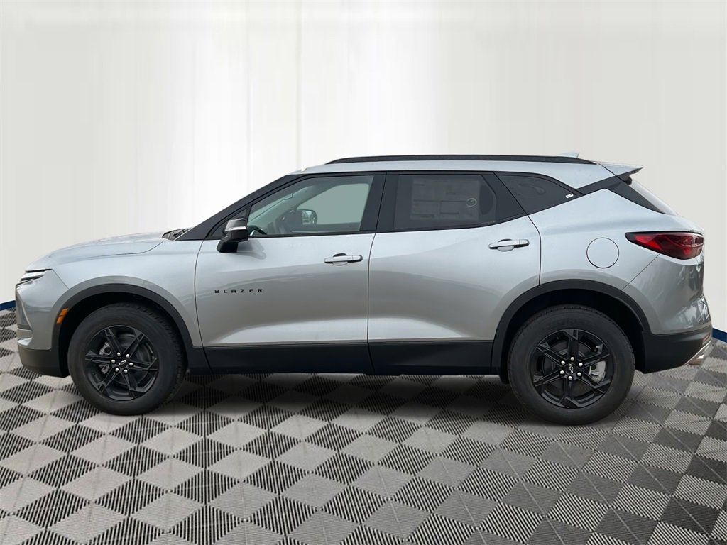 2026 Chevrolet Blazer 3LT photo 2