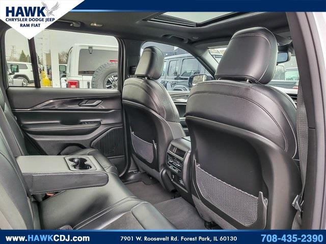 2023 JEEP GRAND CHEROKEE - Image 29