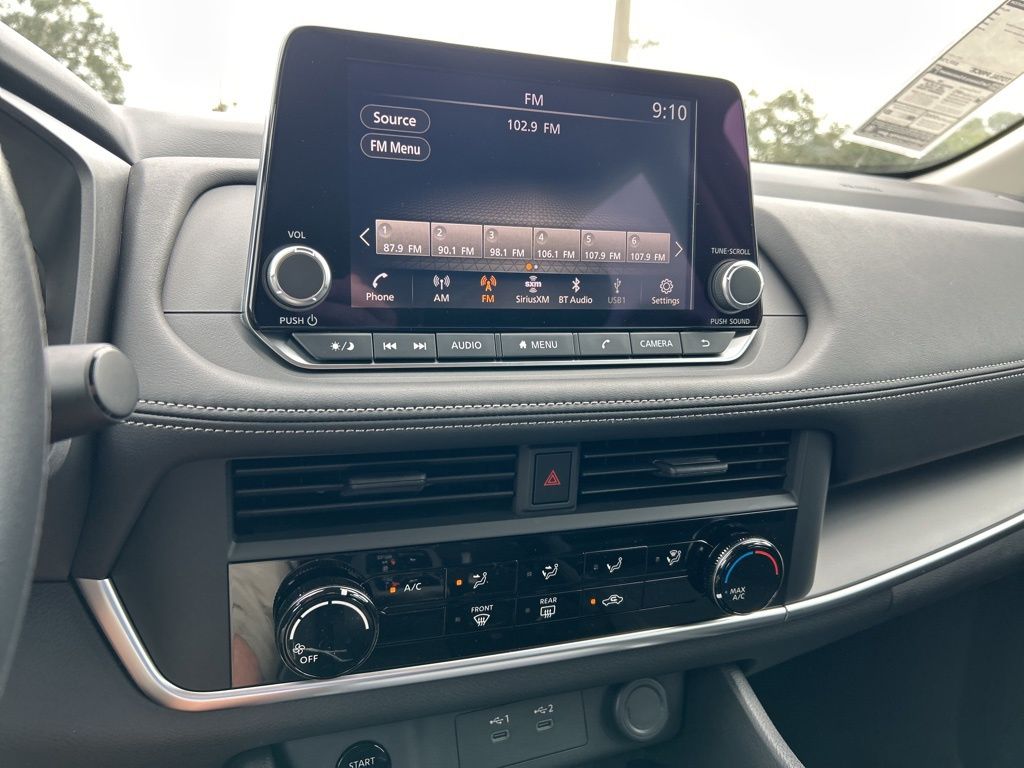 2025 Nissan Rogue S photo 9