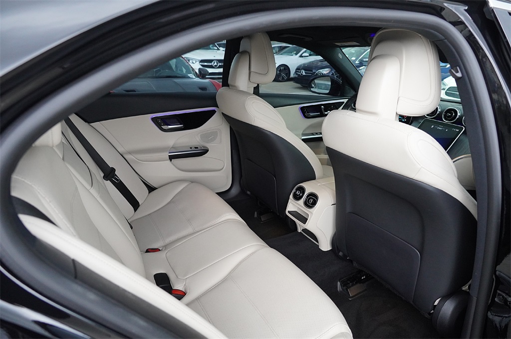 2022 Mercedes Benz C 300 photo 13