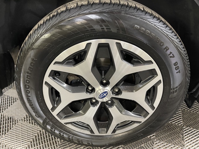 2020 Subaru Forester Premium photo 12