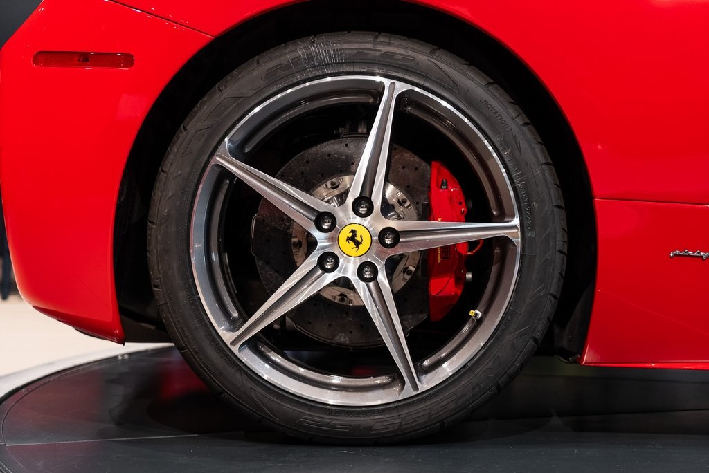 2015 Ferrari 458 Italia Base photo 12
