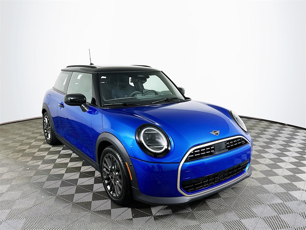 2025 Mini Cooper Signature photo 3