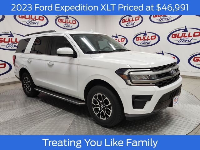 2023 Ford Expedition XLT's photo