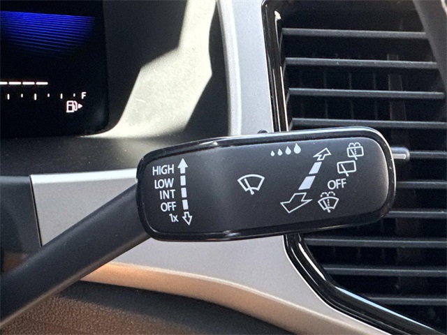 2022 Volkswagen Atlas V6 SE Technology photo 26
