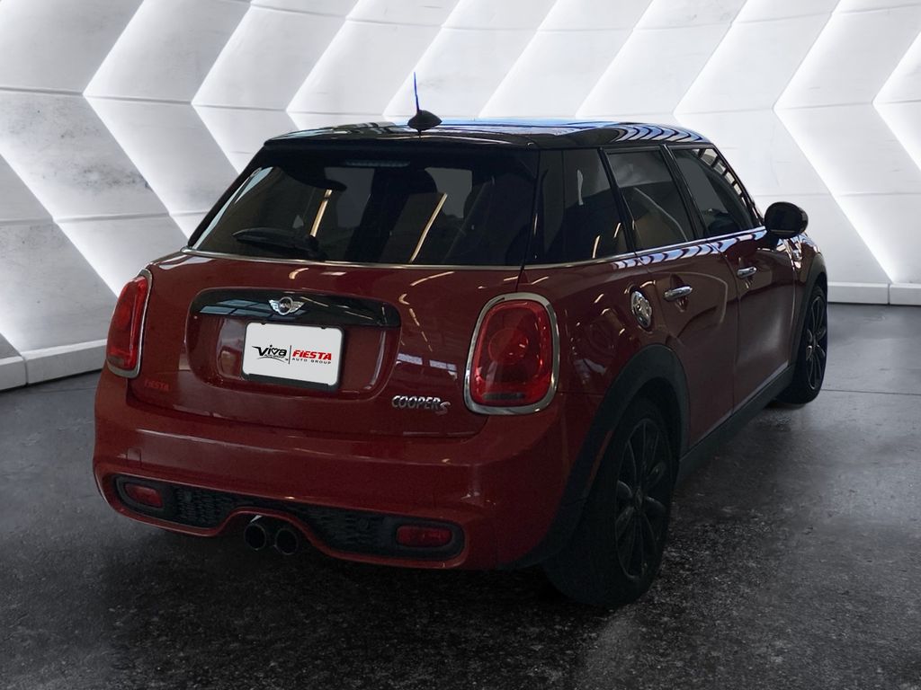 2018 Mini Cooper 4 Door Hardtop Base photo 4