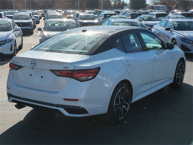 2025 Nissan Sentra SR photo 3