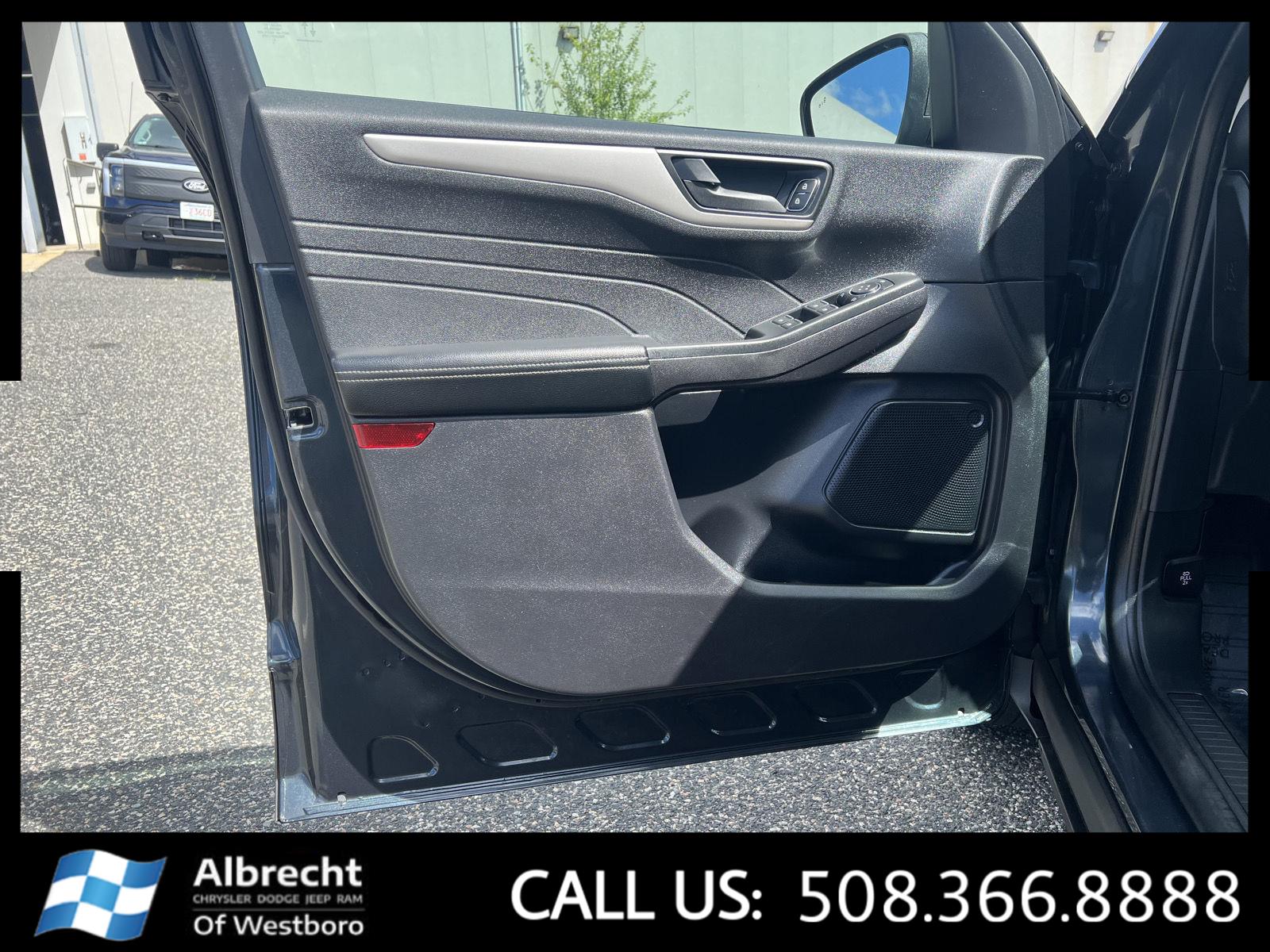 2022 Ford Escape SE photo 11