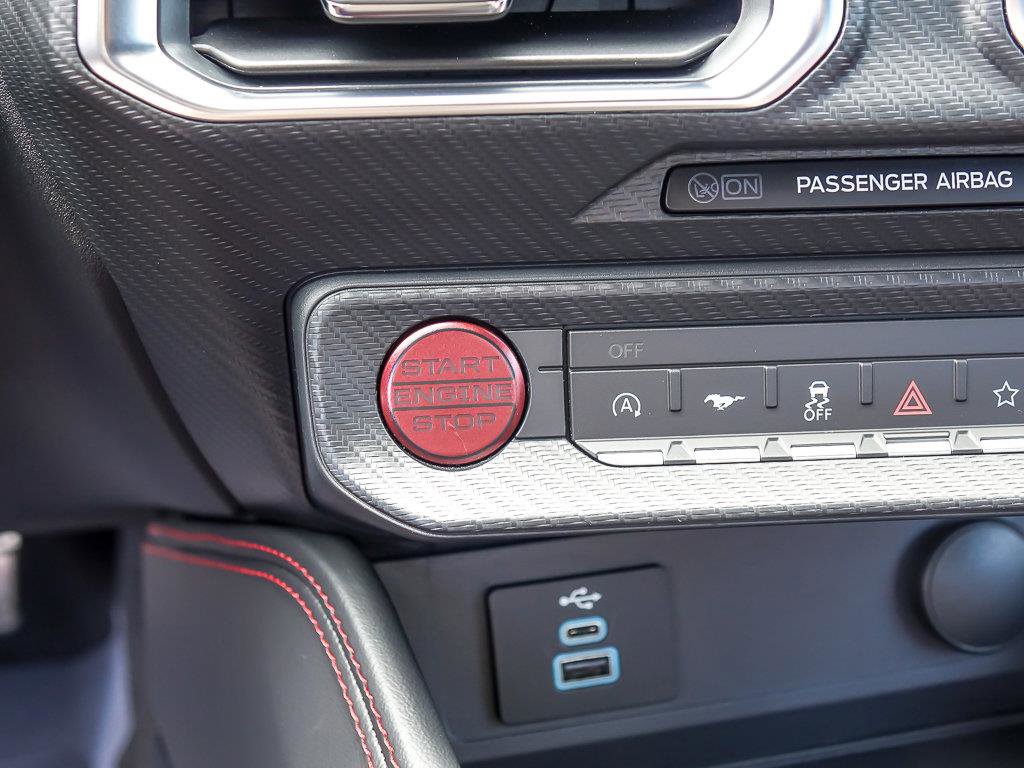 2025 FORD MUSTANG - Image 15