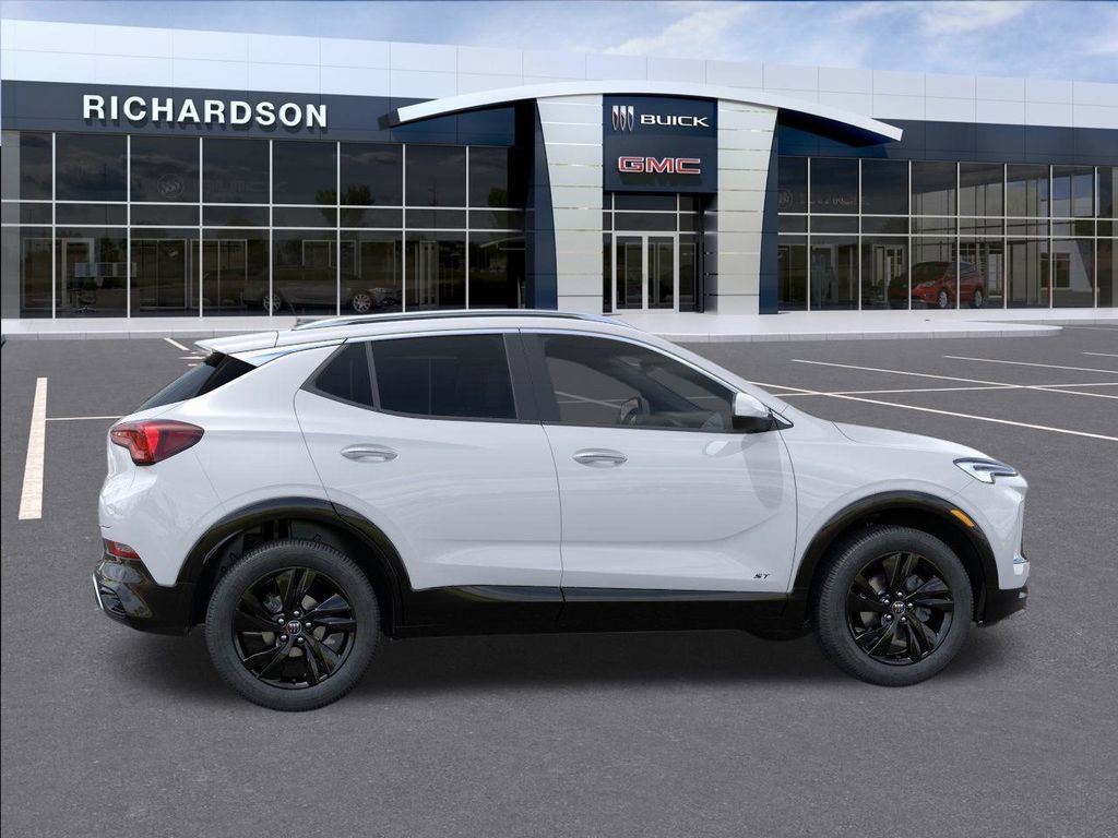 2025 Buick Encore GX Sport Touring photo 5
