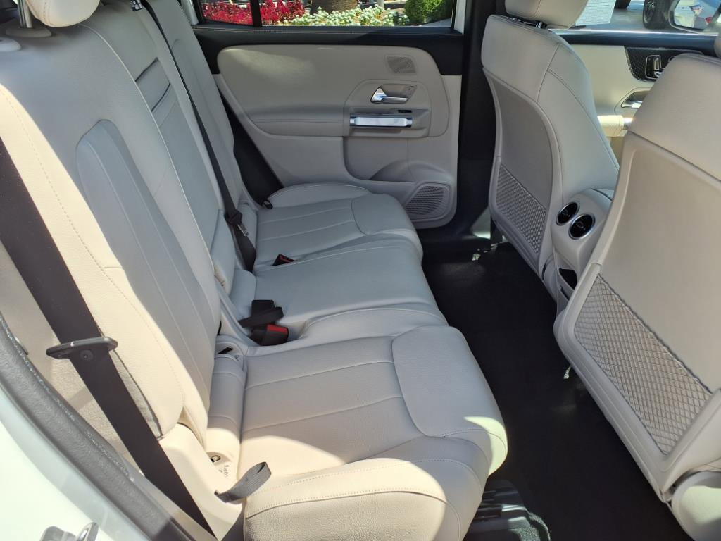 2026 Mercedes Benz GLB 250 photo 16