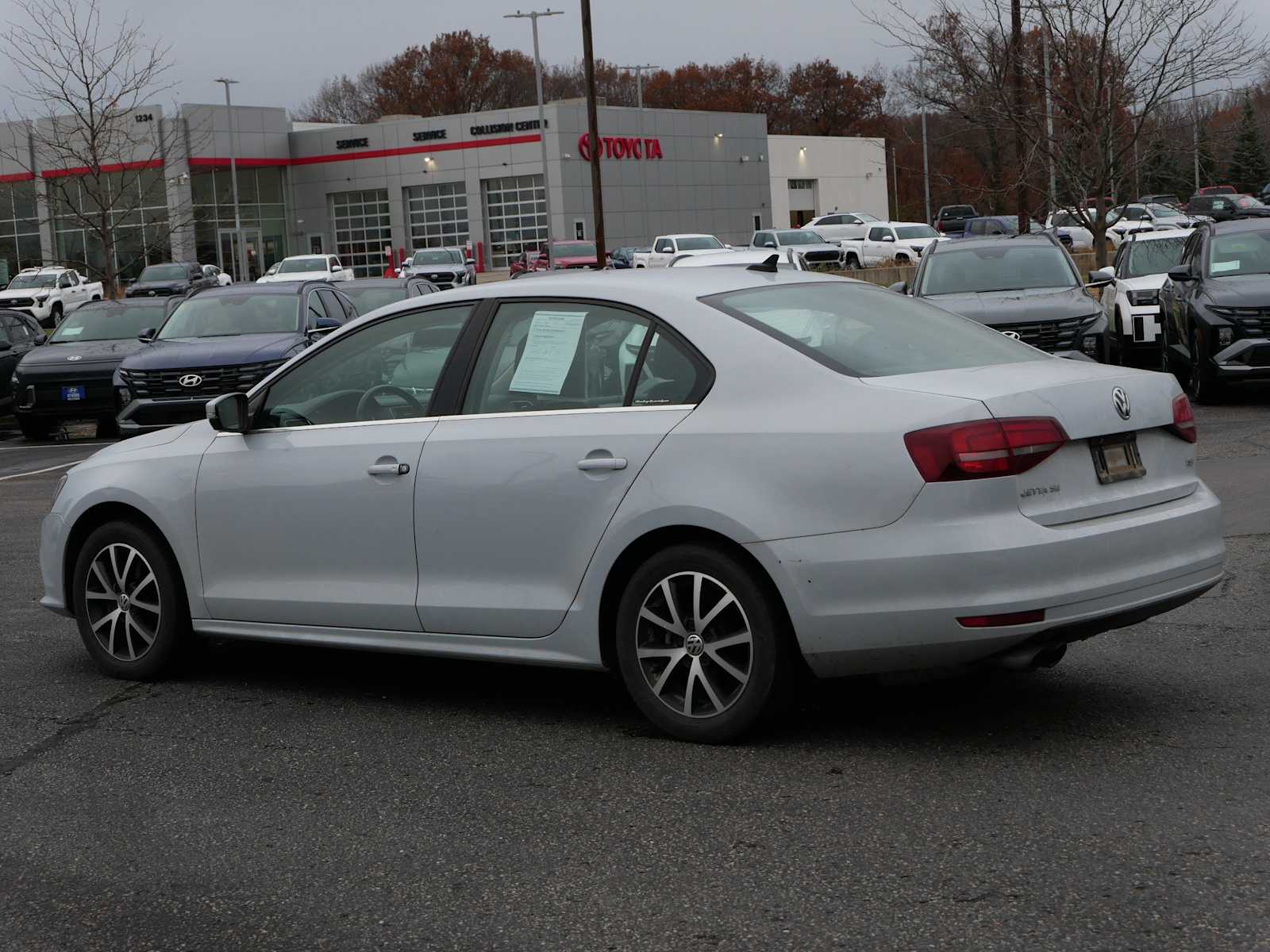 2017 Volkswagen Jetta 1.4T SE photo 3