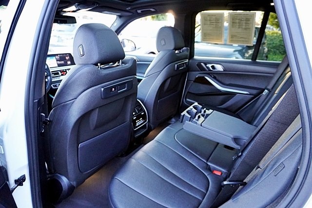 Used 2020 White BMW sDrive40i image 20