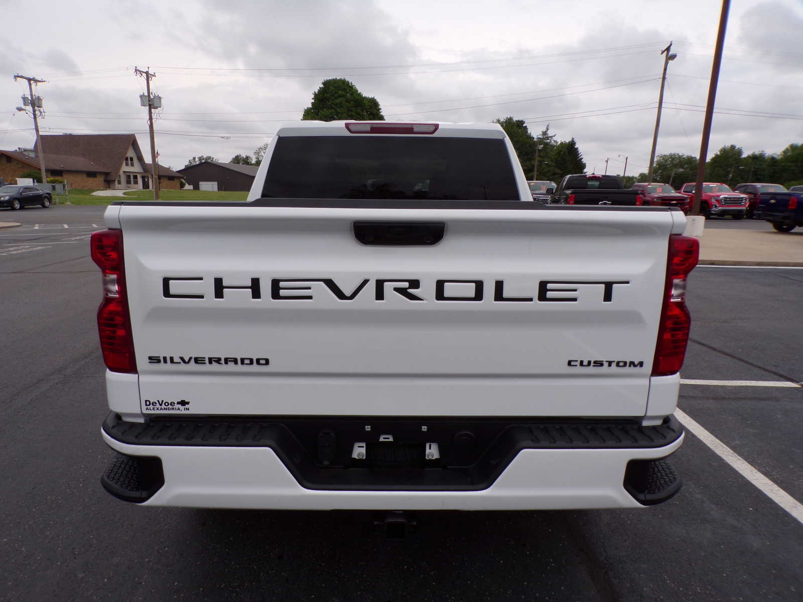 2024 Chevrolet Silverado 1500 Custom photo 3