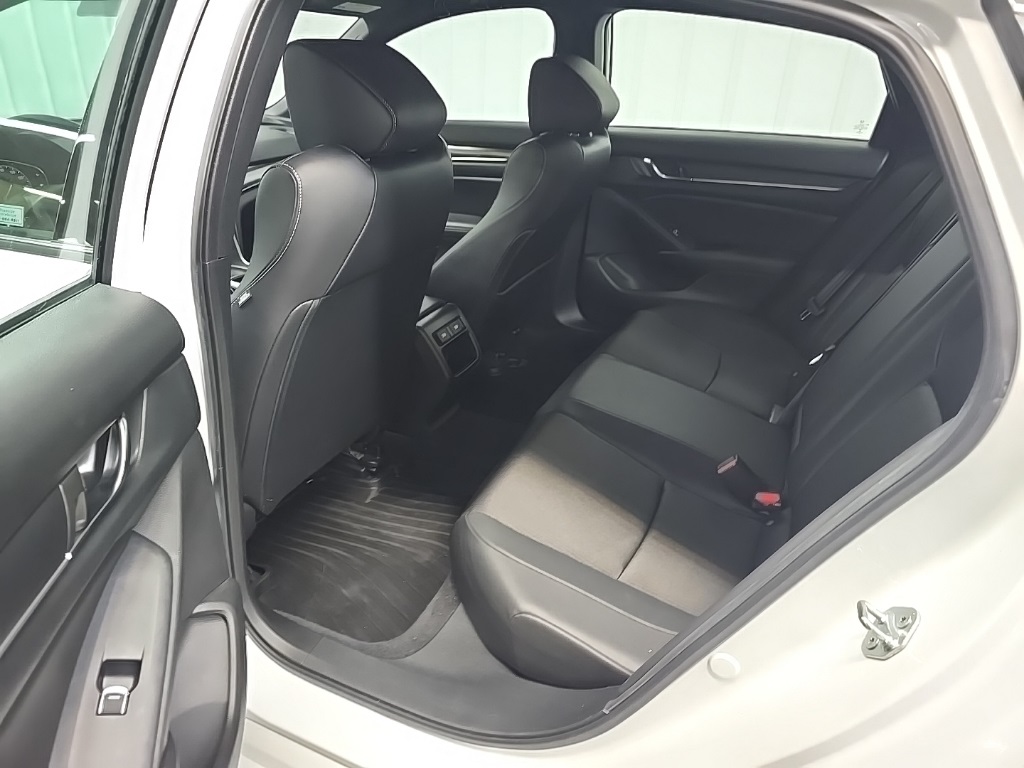 2022 Honda Accord Sport 1.5T photo 30