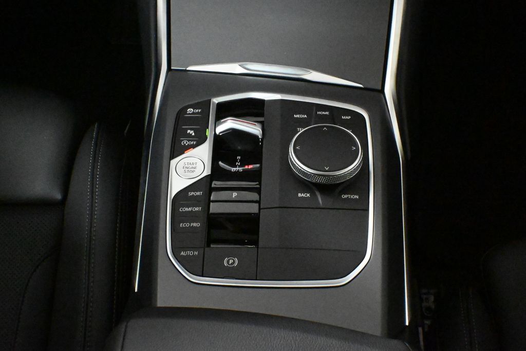 2025 Bmw 230i 230i xDrive photo 23