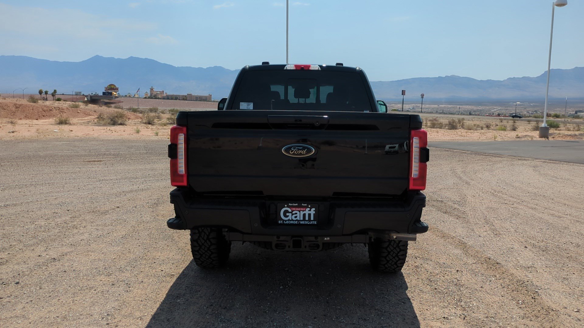 2025 Ford F-250 Lariat photo 3