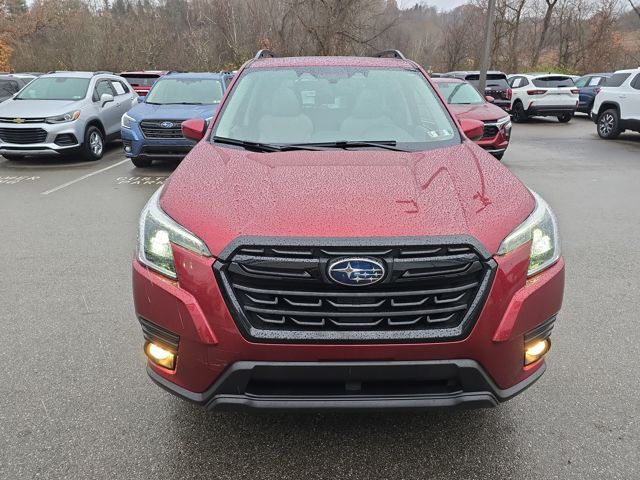 2023 Subaru Forester Premium photo 2