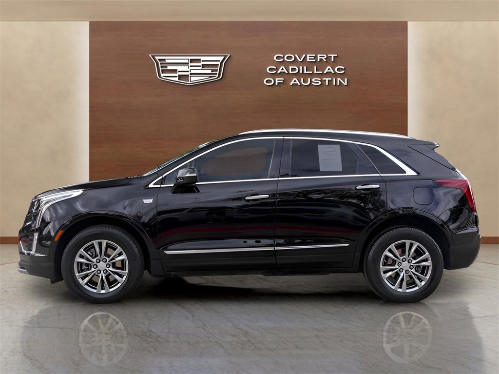 2022 Cadillac XT5 Premium Luxury photo 2