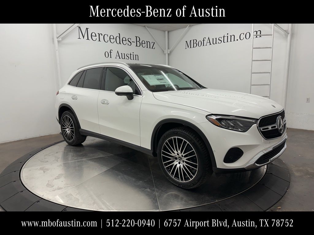 2026 Mercedes-Benz GLC Base's photo