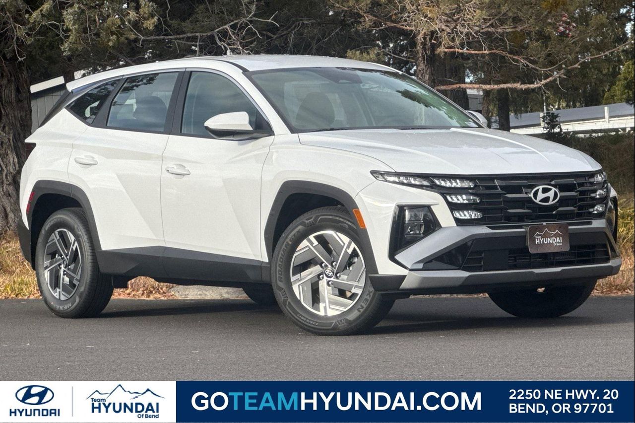 2026 Hyundai Tucson Blue SE's photo