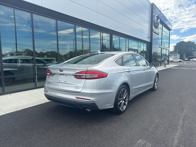 2019 Ford Fusion SEL photo 4
