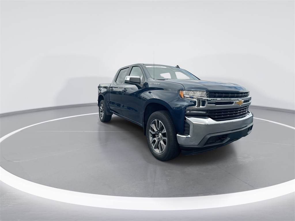 2022 Chevrolet Silverado 1500 LT photo 2