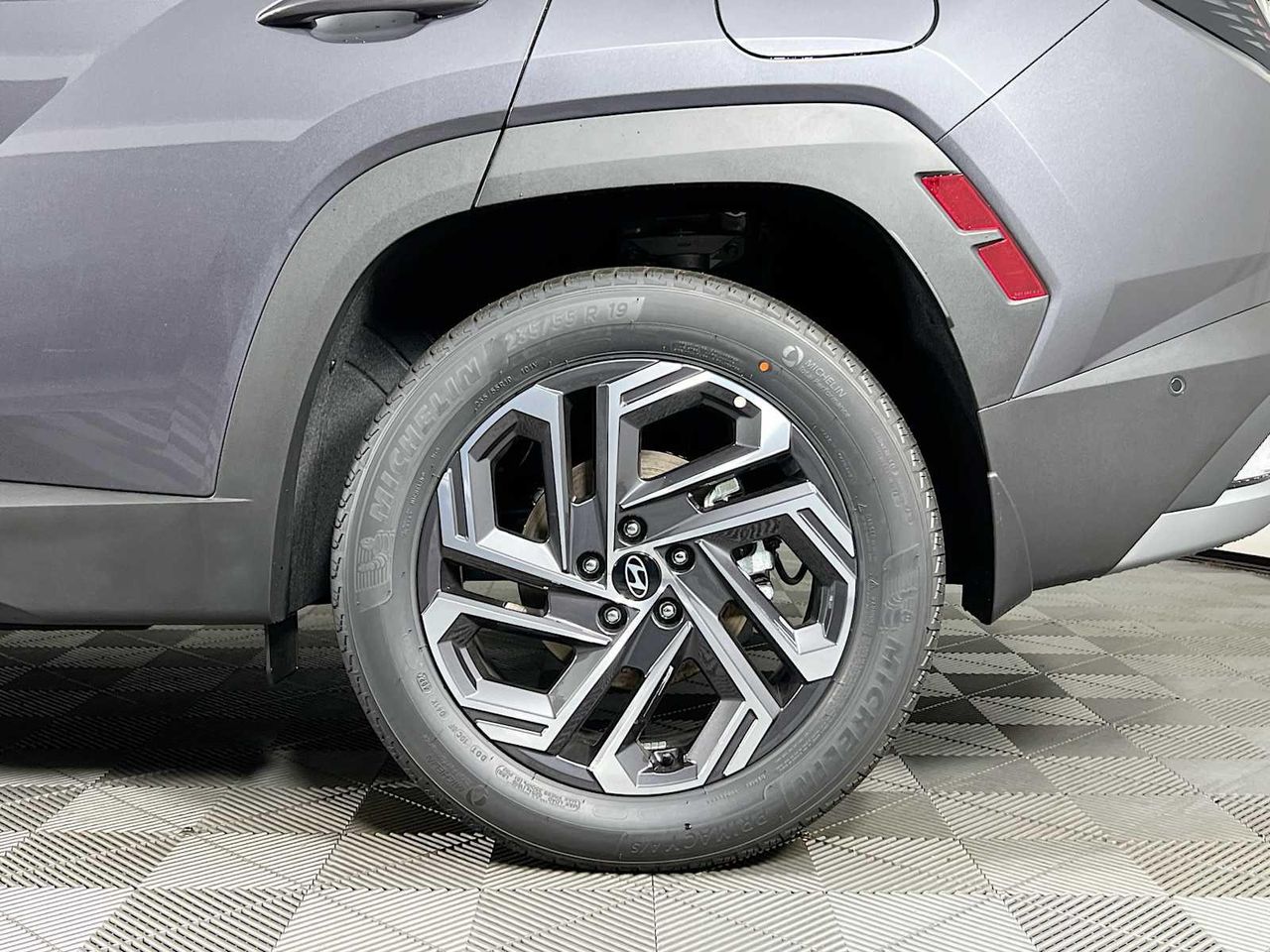 2025 Hyundai Tucson Hybrid Limited photo 16