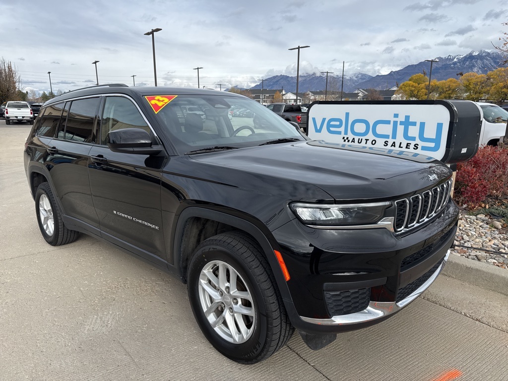2023 Jeep Grand Cherokee L Laredo's photo