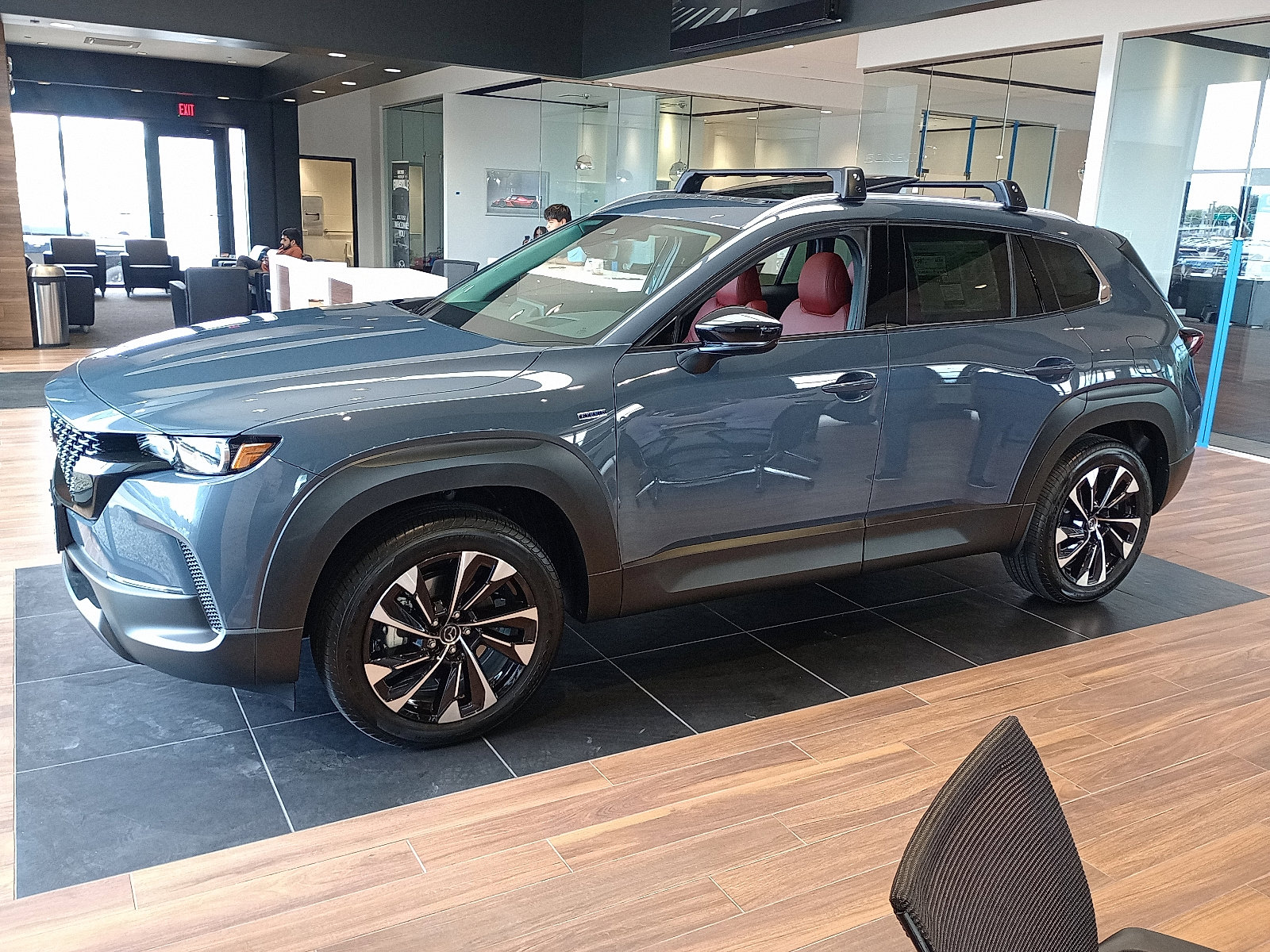 2025 Mazda CX-50 Premium Plus photo 3
