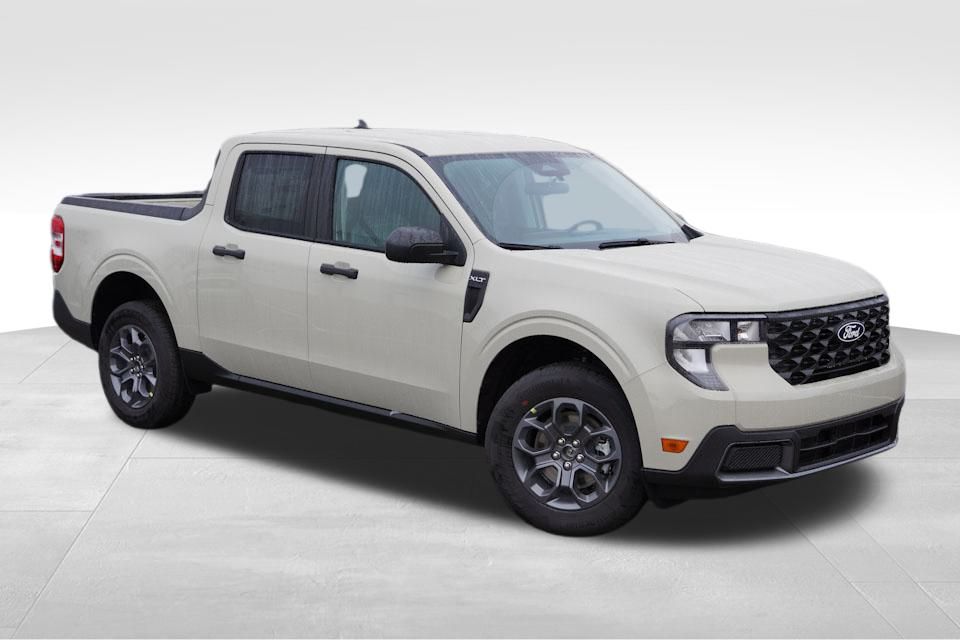 2025 Ford Maverick XLT's photo
